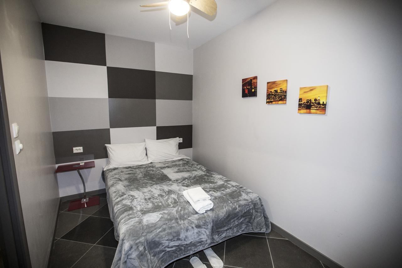 Trendy Living In Monastiraki Apartment Atena Exterior foto